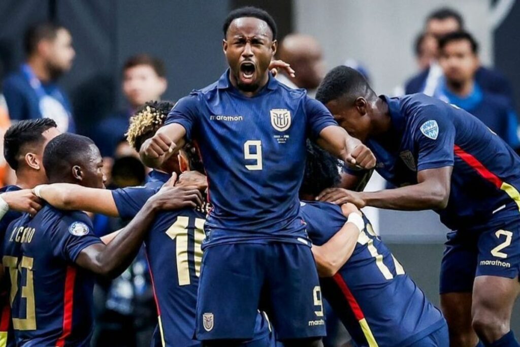 John Yeboah con la Selección de Ecuador en el 2024.
