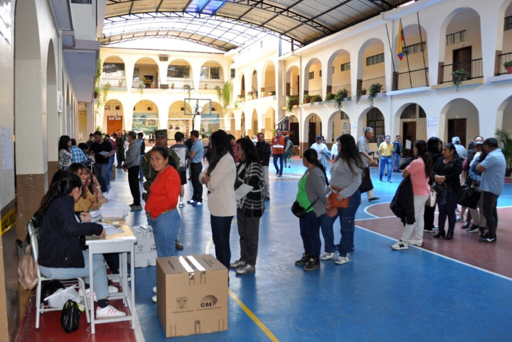 Las elecciones del 13 de abril definirán al nuevo presidente, en un escenario con encuestas cerradas y voto joven decisivo.