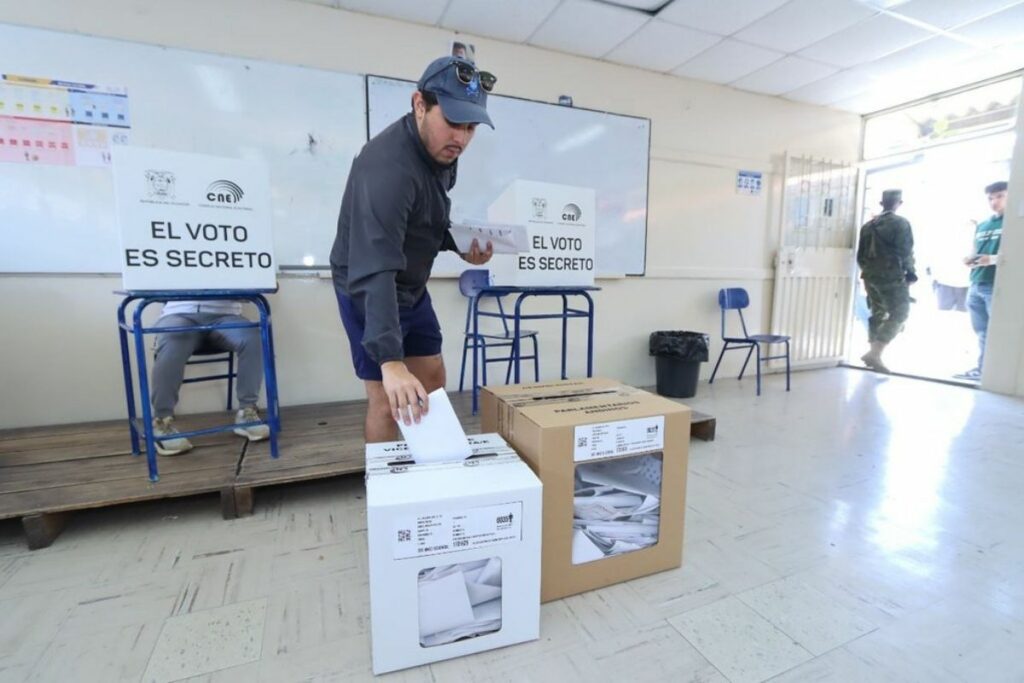 La segunda vuelta la definirán Luisa González, de RC, y Daniel Noboa, de ADN
