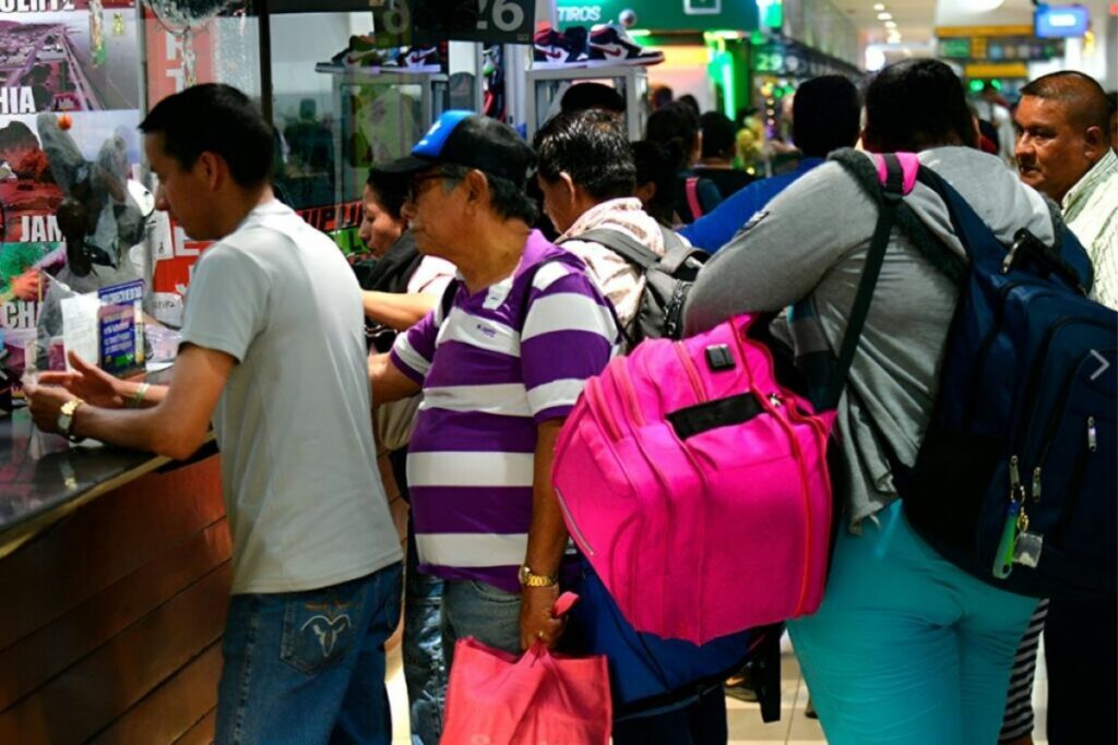 Las terminales terrestres de Quito prestarán servicio durante todo el feriado.