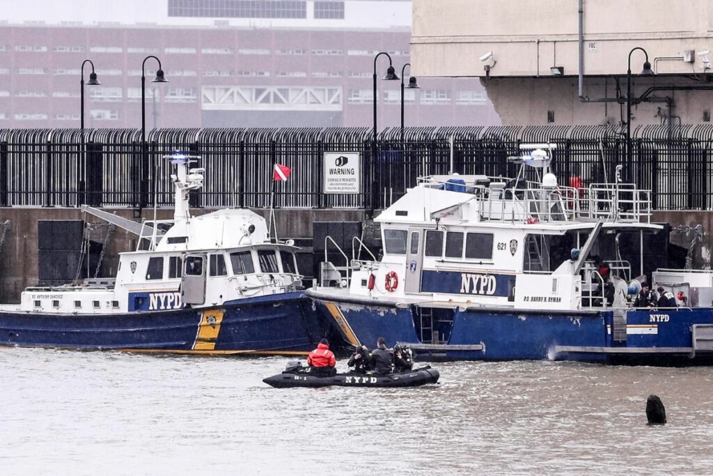 Las autoridades hacen teorías sobre el accidente del helicóptero en Nueva York.