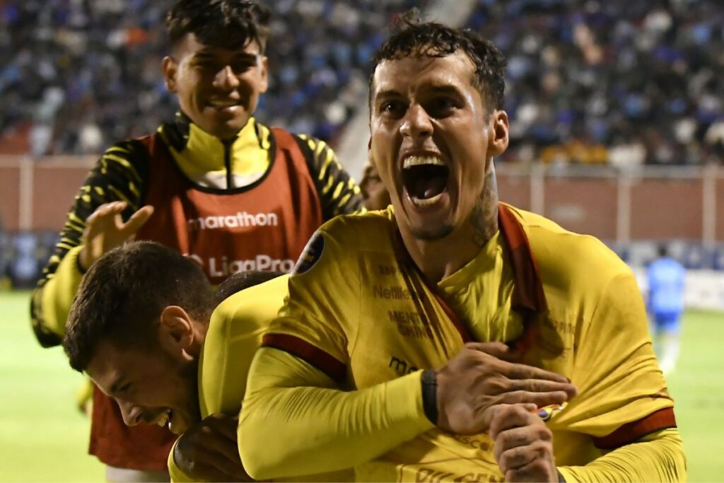 Jesús Trindade celebra el gol de Barcelona SC ante Macará en la Liga Pro 2025.
