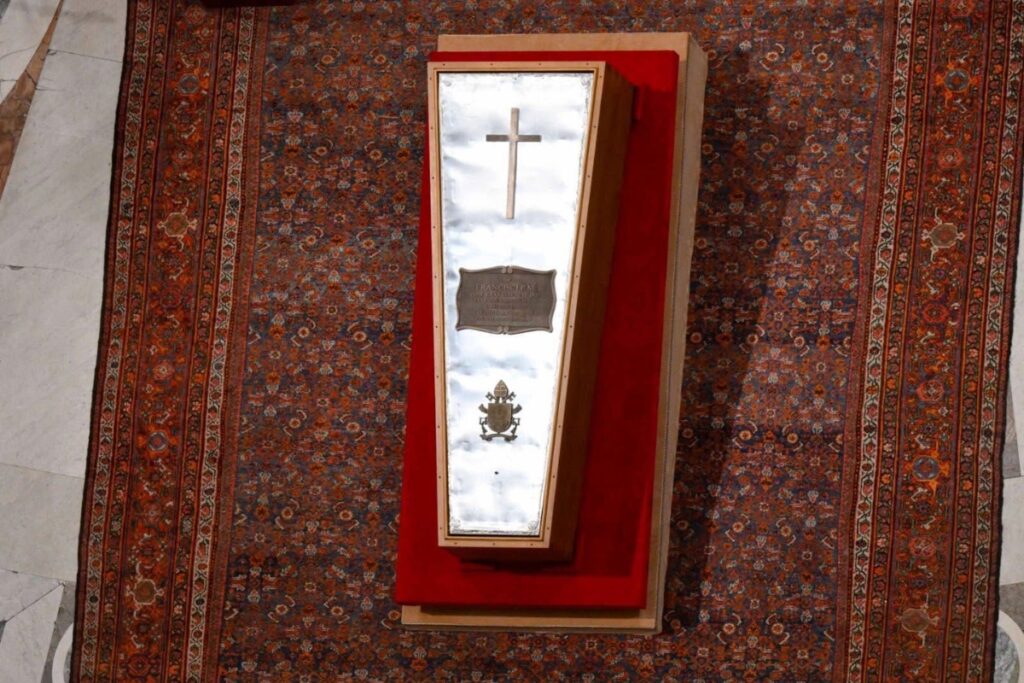 Todo listo para el funeral del papa Francisco en Ciudad del Vaticano.