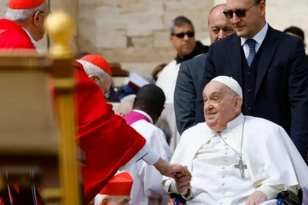 El papa Francisco dio la tradicional bendición de Pascua este domingo 20 de abril