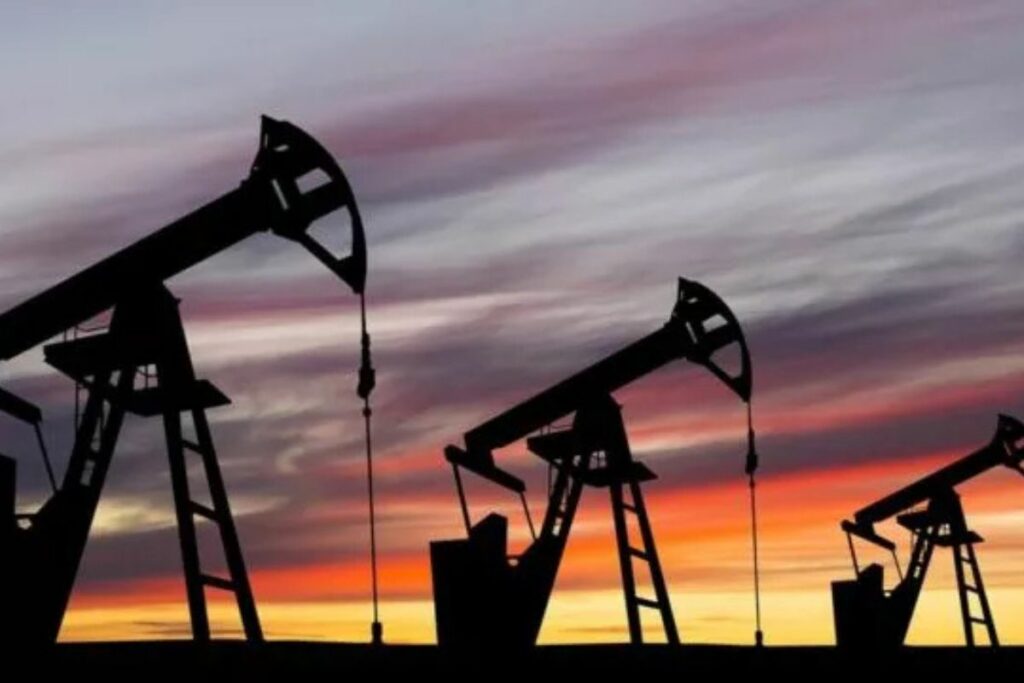 El precio del petróleo intermedio de Texas (WTI) subió este jueves un 3,54 %.