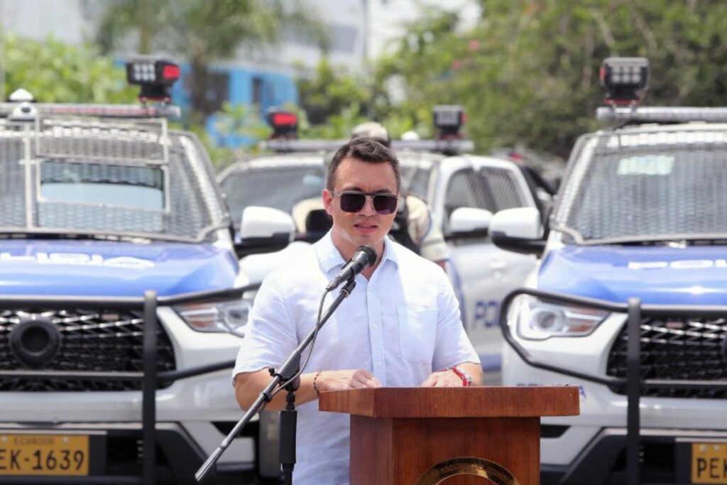 El presidente Daniel Noboa, en un acto en la Policía.