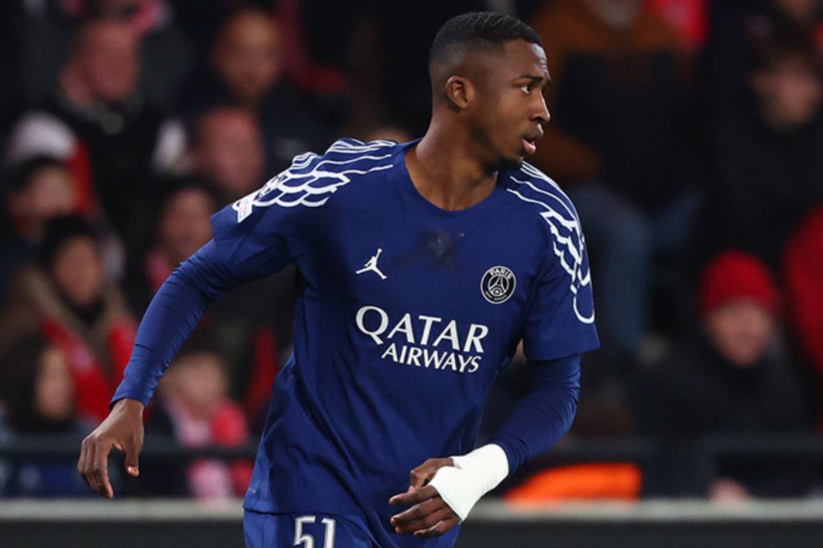 Willian Pacho brilla con el PSG en la Champions y alcanza récord de ...
