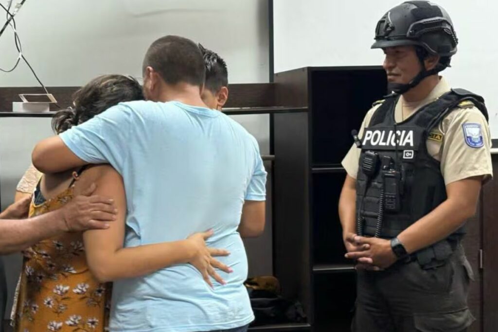 Dos presuntos implicados fueron detenidos por la Policía Nacional. Cortesía