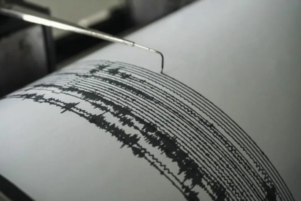 Sismo de 5,2 sacude el Caribe Oriental sin daños graves.