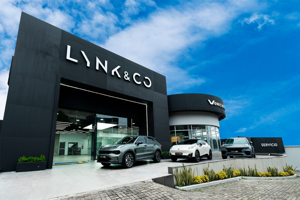 Lynk & Co presentó en Quito su portafolio de vehículos inteligentes con diseño europeo, tecnología avanzada y enfoque sostenible.