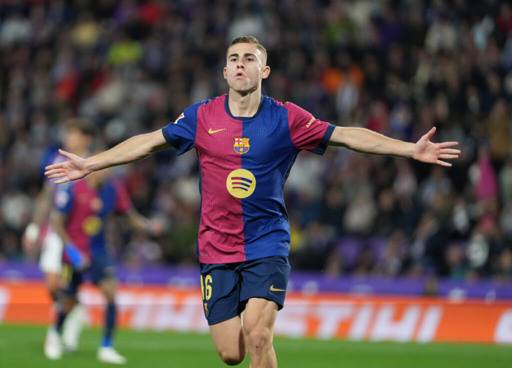 Fermín López celebra uno de sus goles con el FC Barcelona ante Valladolid.