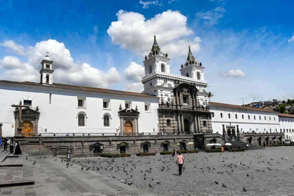 El Centro Histórico de Quito es ideal para visitar durante el feriado de la Batalla de Pichincha.