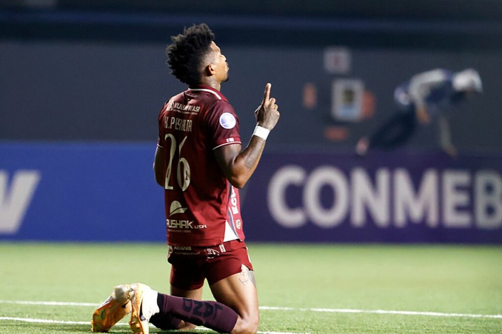 Kevin Peralta, jugador de Mushuc Runa, en su triunfo ante Palestino.