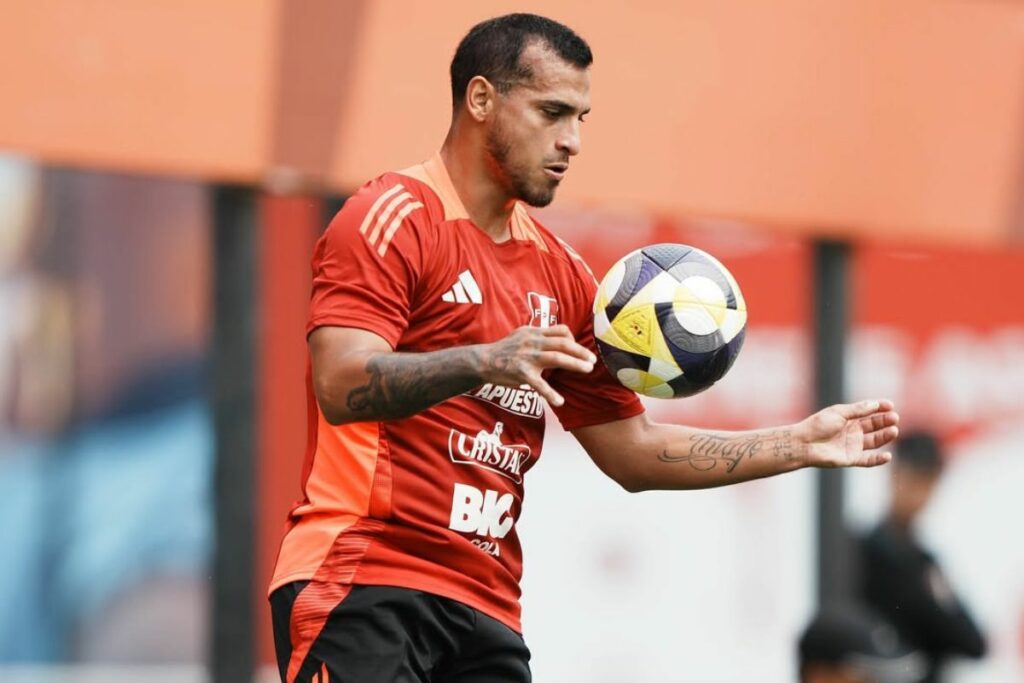 Miguel Trauco, defensa de la Selección de Perú, es baja contra la Selección de Ecuador.
