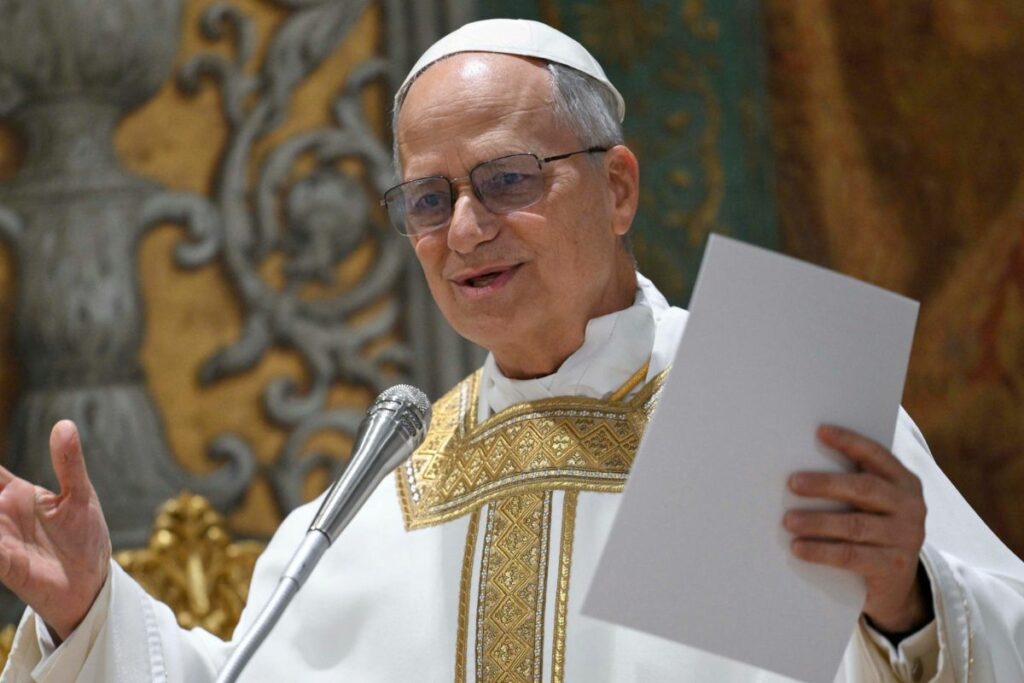 El papa León XIV fue relacionado con el equipo peruano Alianza Lima.