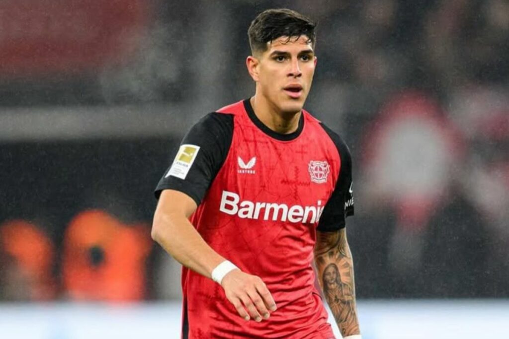 Piero Hincapié obtuvo un empate con el Bayer Leverkusen en su último partido de la temporada.