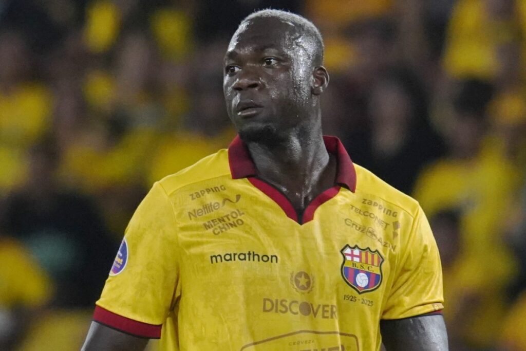 Felipe Caicedo en un partido con Barcelona SC en la Liga Pro.