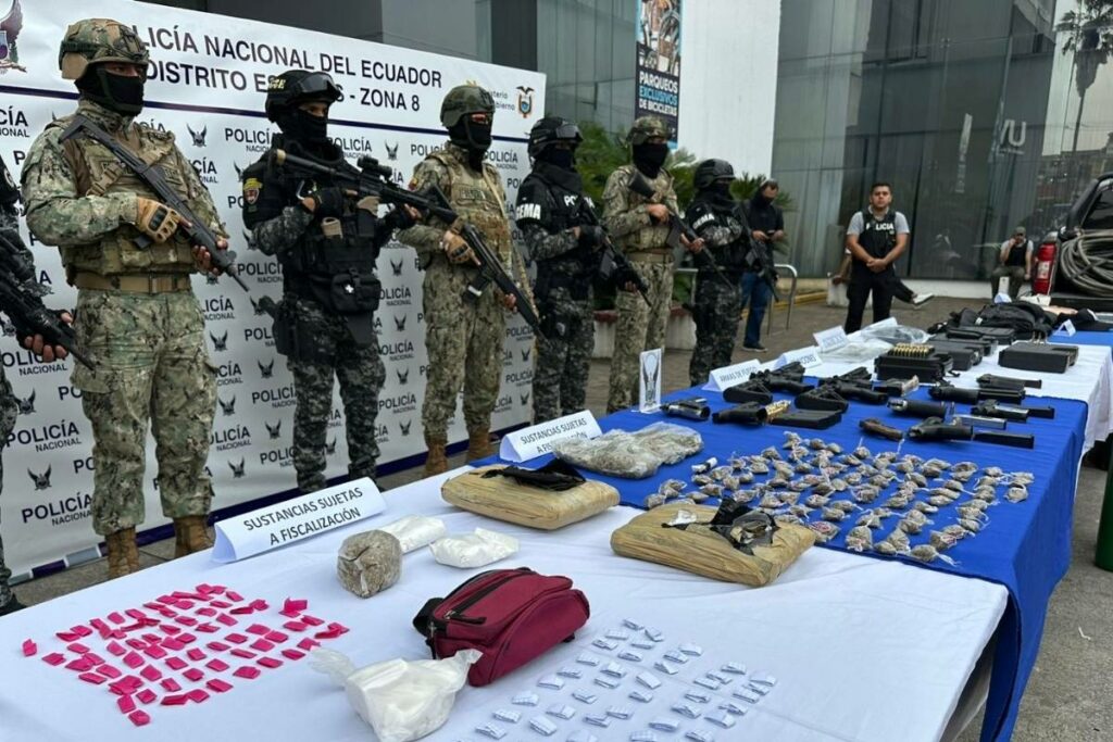 Alrededor de 400 uniformados del Bloque de Seguridad trabajaron en el mega operativo
