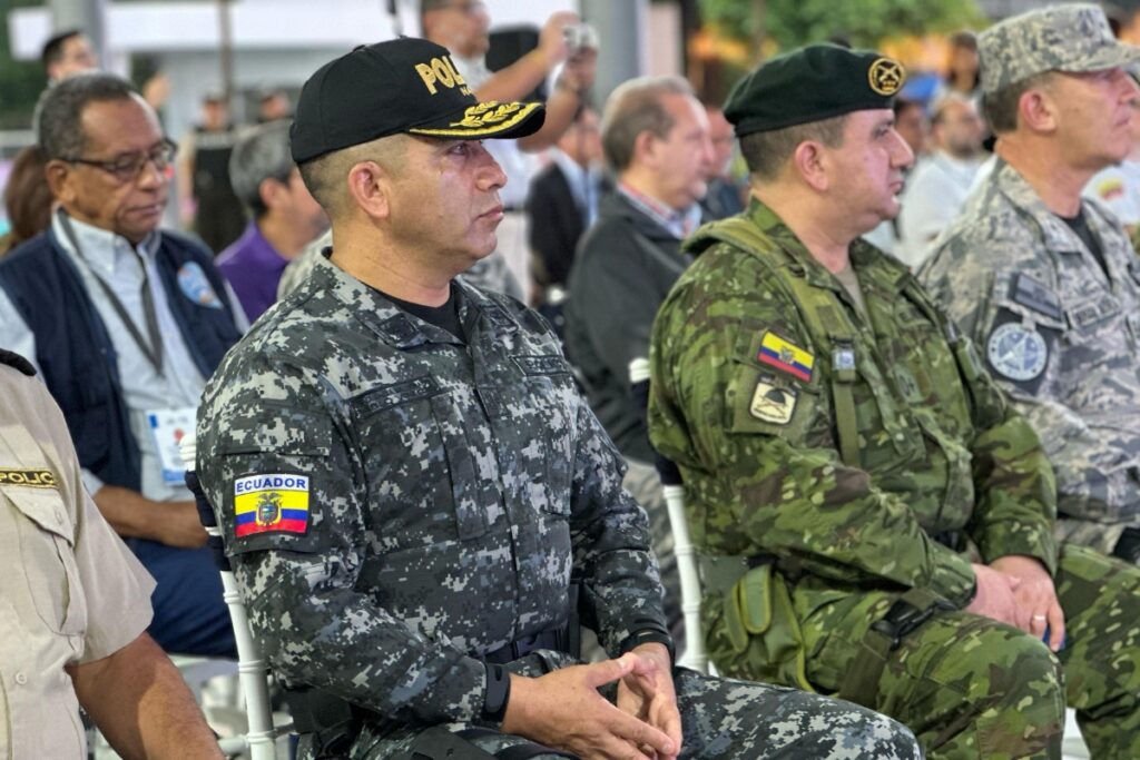 Pablo Dávila asume como comandante general de la Policía Nacional.