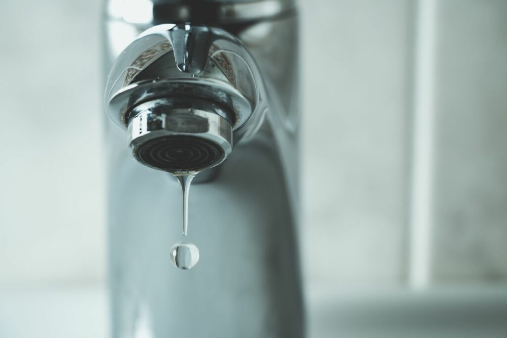 Los cortes de agua de este jueves se deben al mantenimiento de tuberías
