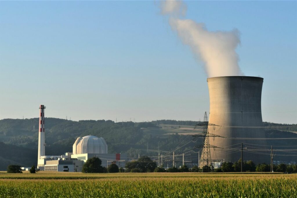 El gobierno de Daniel Noboa busca desarrollar la energía nuclear en Ecuador.