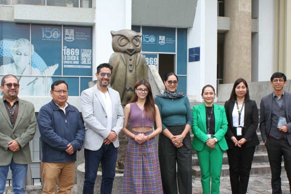 Ivonne Ayala, estudiante de la Politécnica Nacional, es la tercera mejor programadora de IA del mundo.