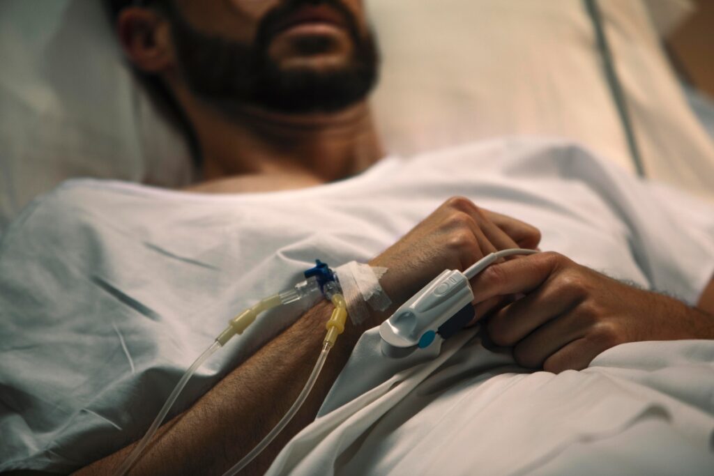 Imagen referencial de una persona en un hospital.