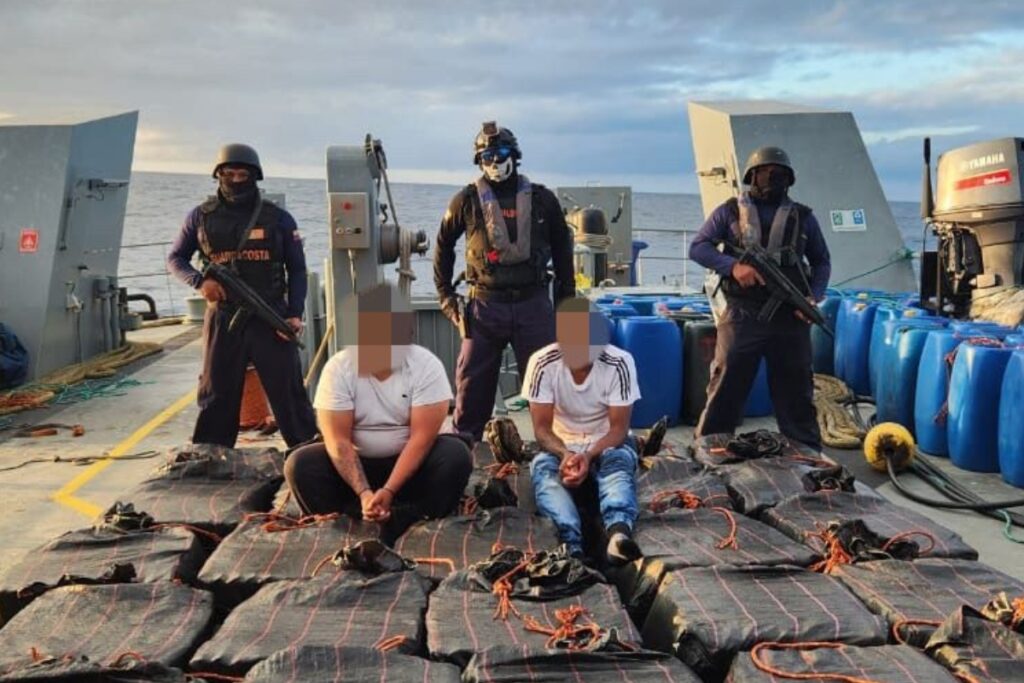 Boque de Seguridad en un operativo marítimo.