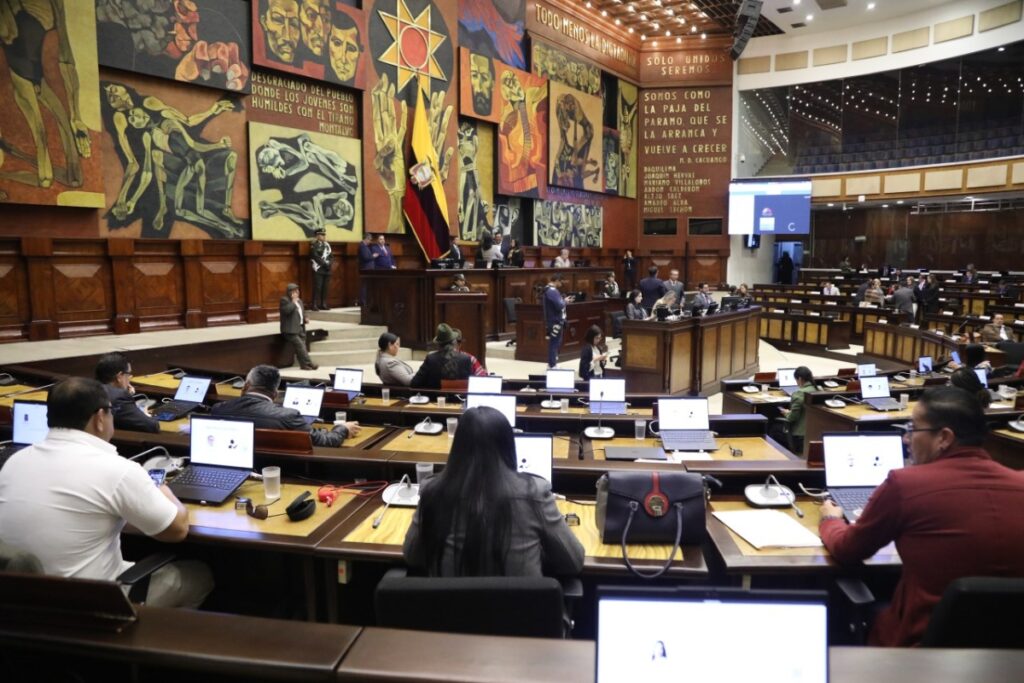 El informe sobre el caso Pamela Ati, que recomendaba tres juicios políticos, fue elaborado por una Comisión Ocasional de la Asamblea.