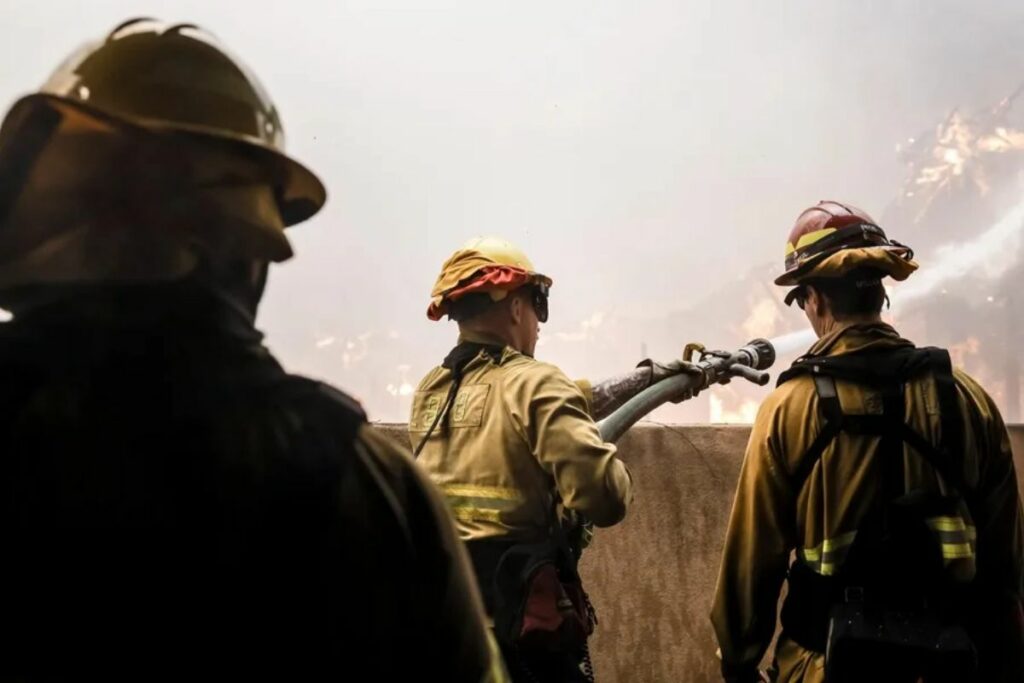 Foto referencial de los Bomberos de California.