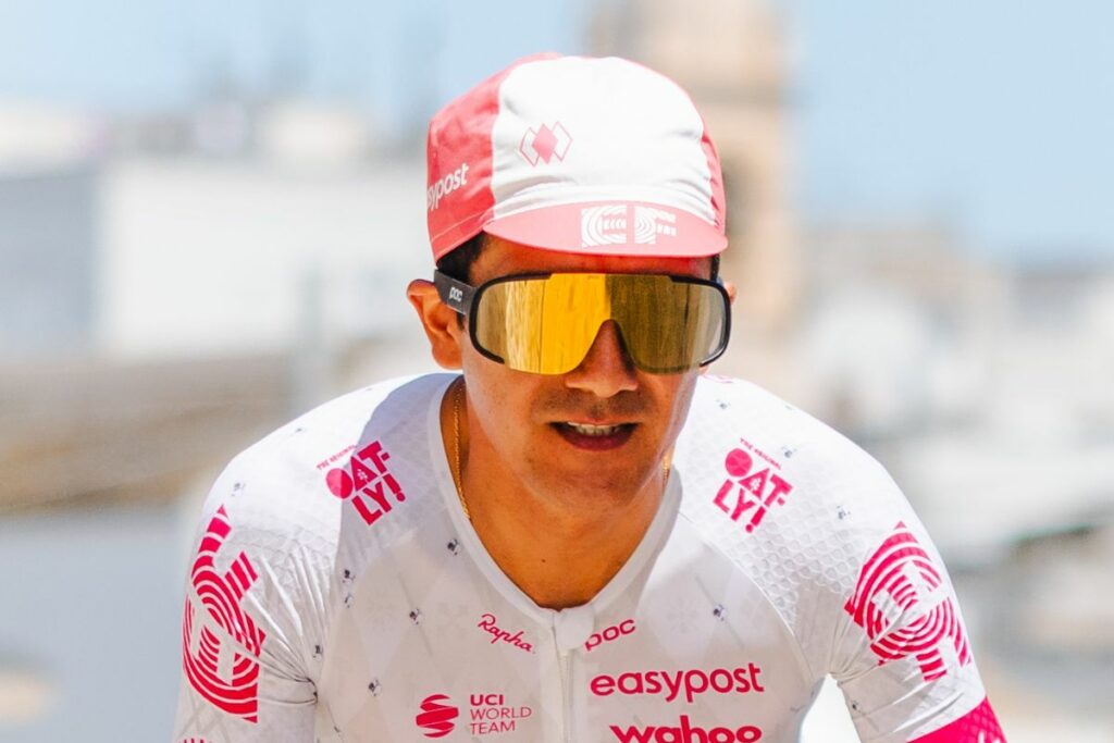 Richard Carapaz, ciclista ecuatoriano que compite en el Giro de Italia 2025.
