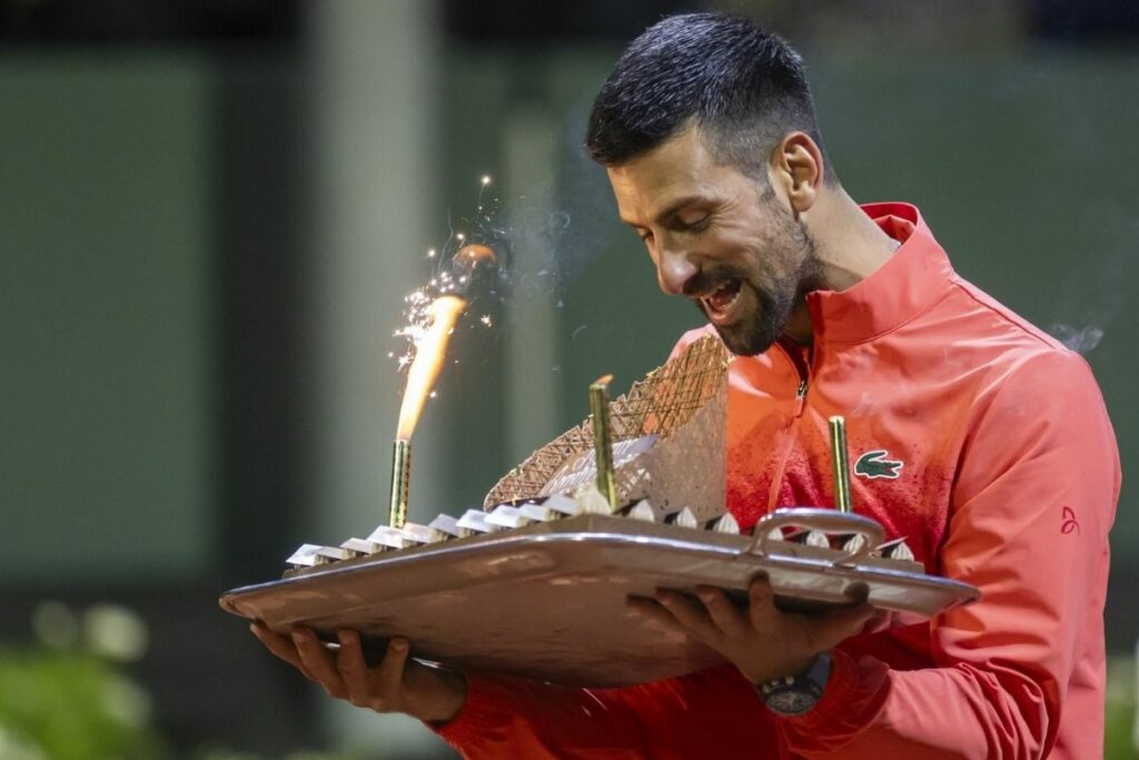 El serbio Novak Djokovic festeja su cumpleaños en el ATP 250 Ginebra Open en Suiza.