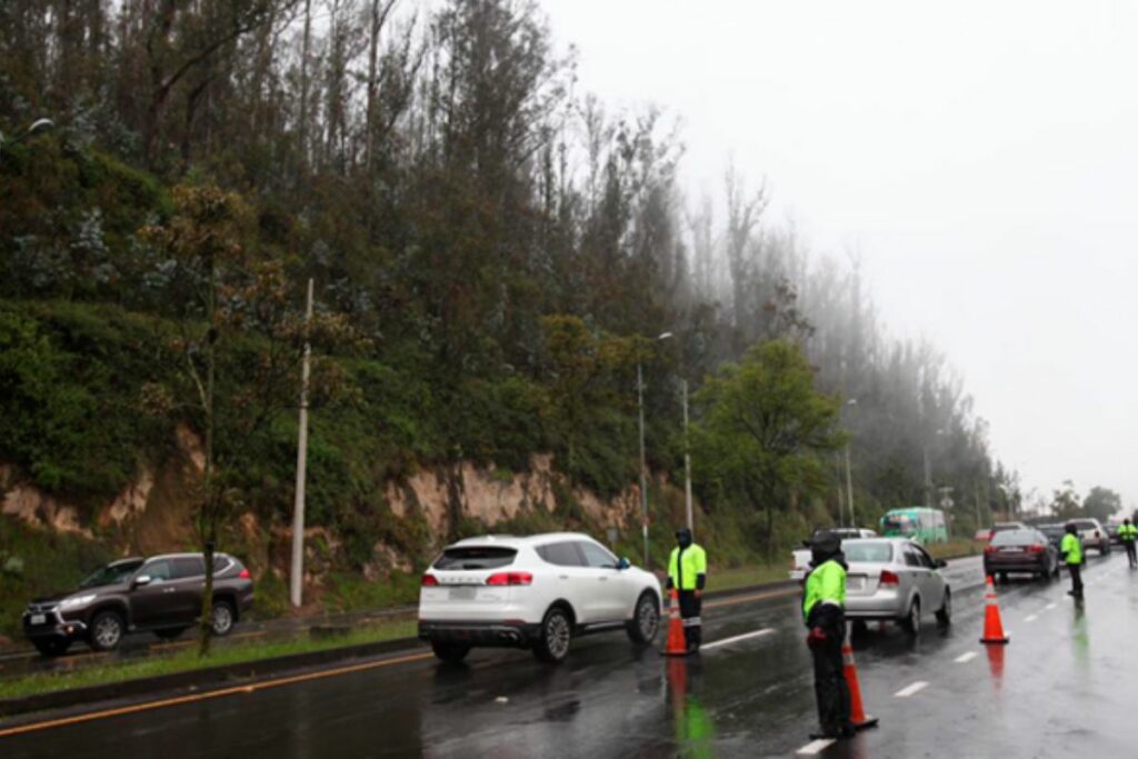 El Pico y placa está vigente en Quito este 27 de mayo