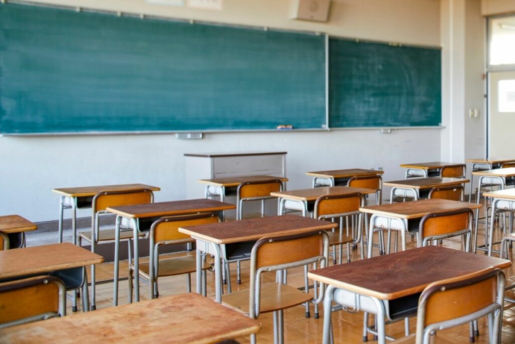 Las clases en los cantos de Chimborazo se suspenden en presencial hasta el jueves 22 de mayo