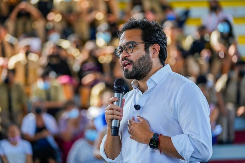 El ministro de Salud, Edgar Lama, habló sobre cómo Ecuador enfrenta los casos de fiebre amarilla y tosferina