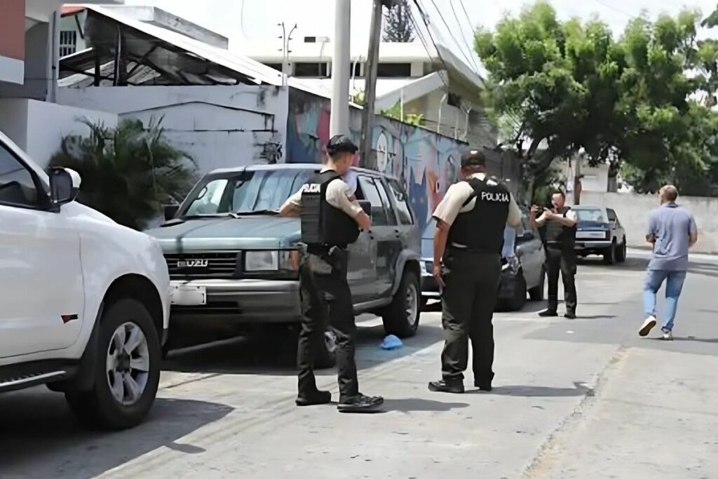 El niño fue herido mientras iba al médico con su padre, en Guayaquil