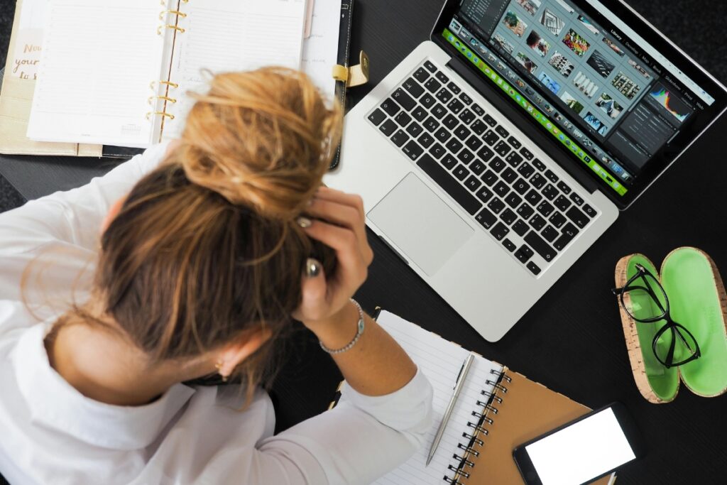 La página web del Senescyt presentó problemas en el Registro Nacional para acceder a cupos en las universidades.