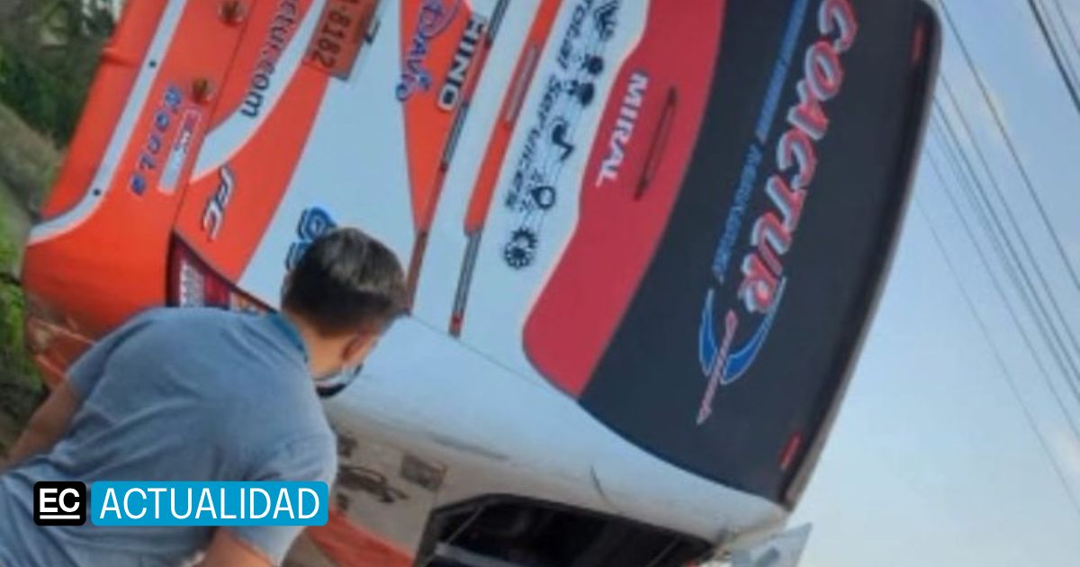 Siniestro de bus en Manabí deja un muerto y 11 heridos - El Comercio