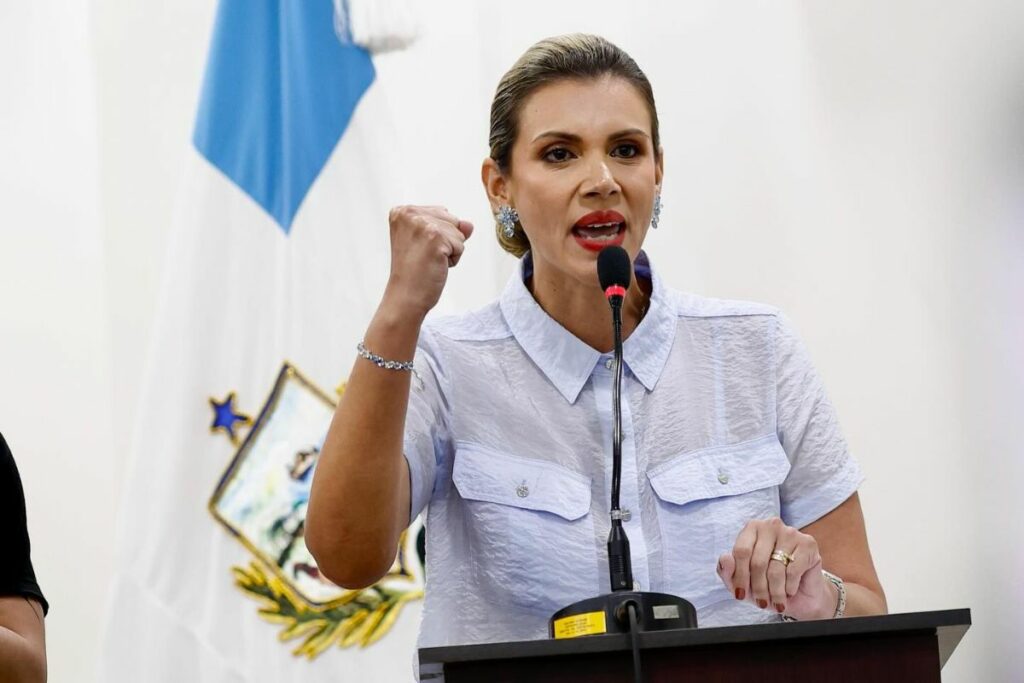 La Alcaldesa de Manta pide al Gobierno que intervenga la Empresa Pública de Movilidad.