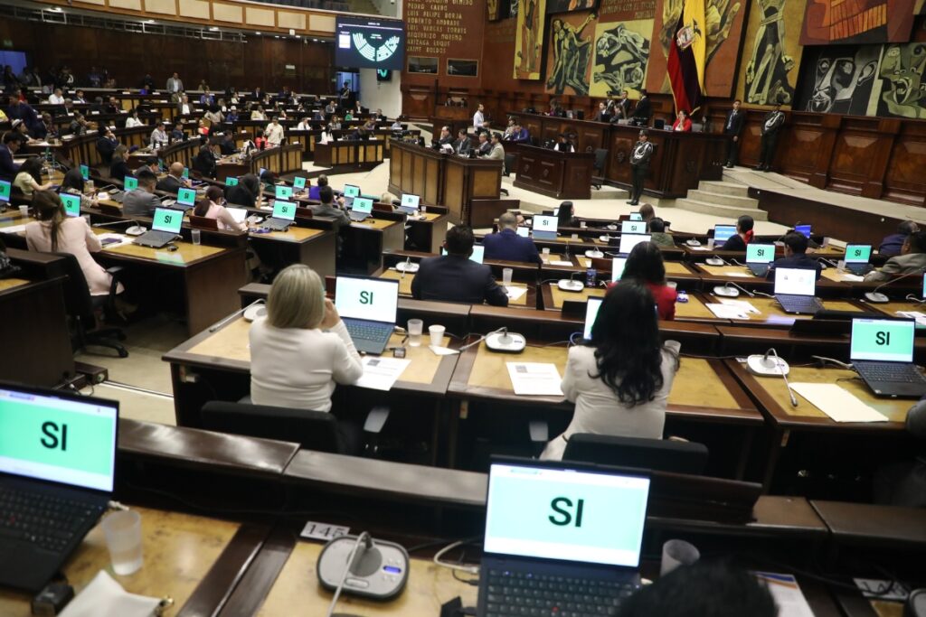 La Asamblea Nacional debatió sobre la ley animalista.