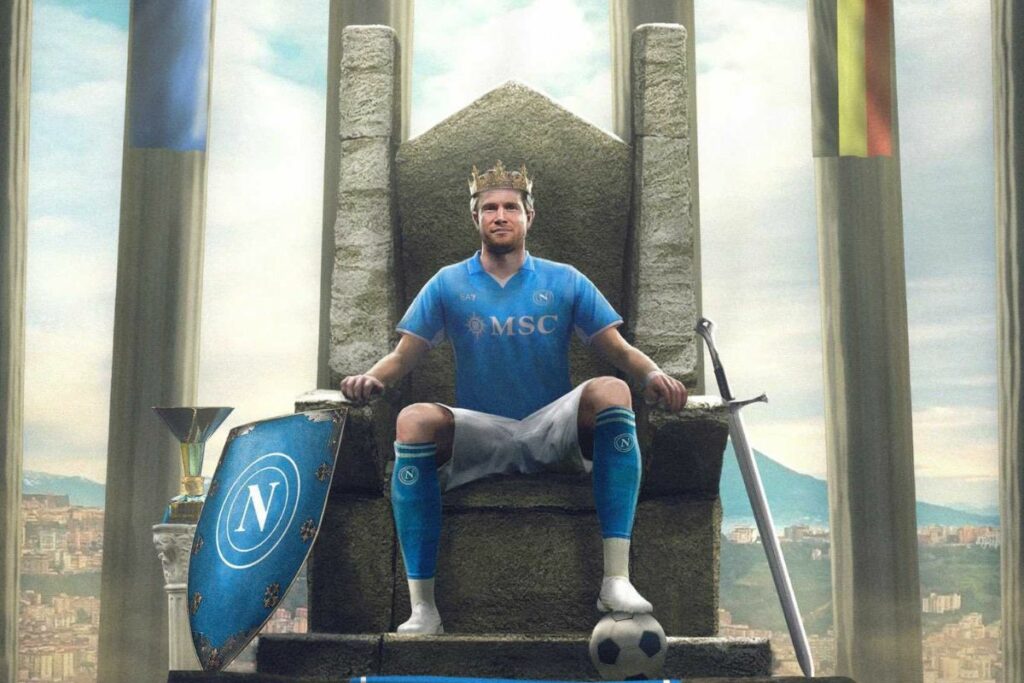Kevin de Bruyne en su presentación con el Napoli.
