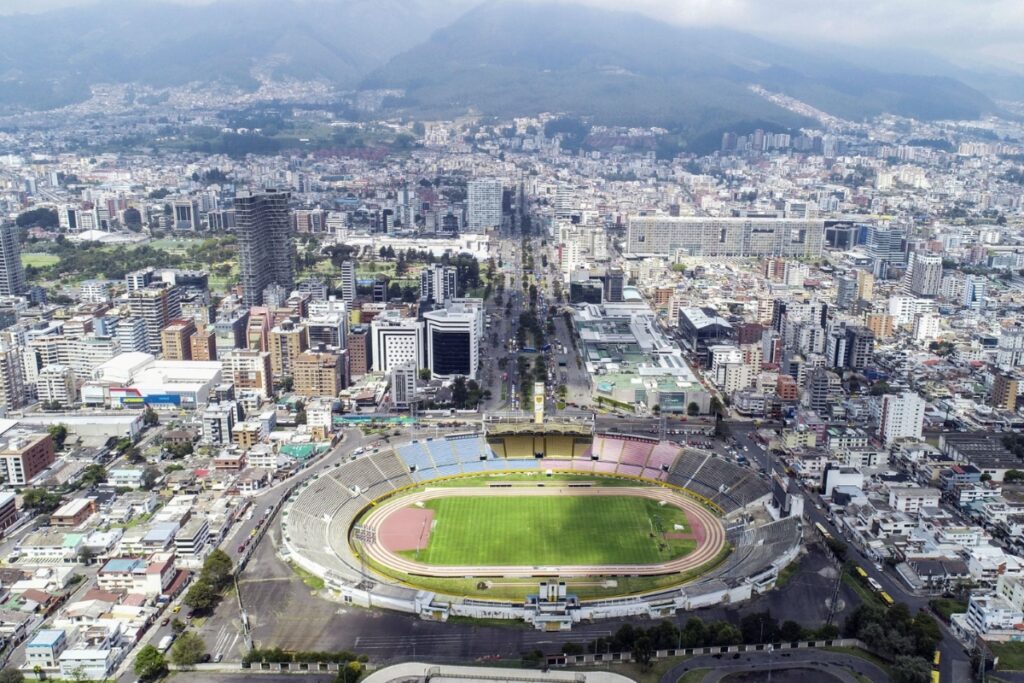 El estadio Olímpico Atahualpa fue clausurado el domingo 8 de junio de 2025.