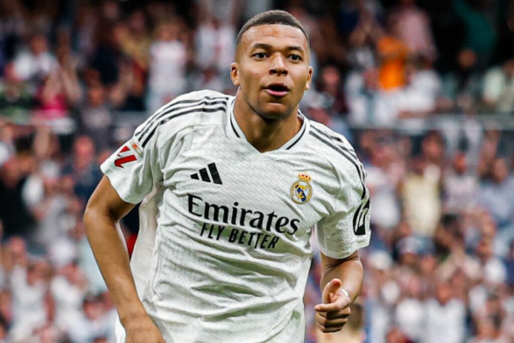 Kylian Mbappé en el último partido de la temporada 24/25 con el Real Madrid.