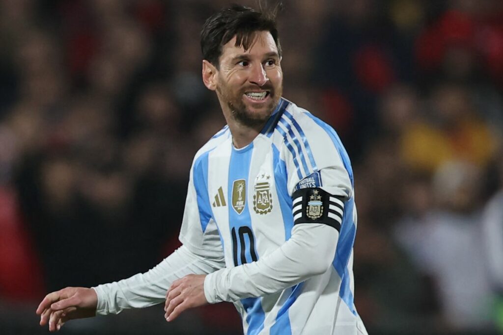 Lionel Messi durante la victoria de Argentina sobre Chile en las Eliminatorias Sudamericanas.