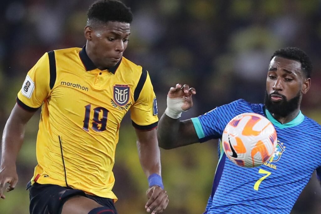 Nilson Angulo jugó sus primeros dos partidos como titular de la Selección de Ecuador en eliminatorias.