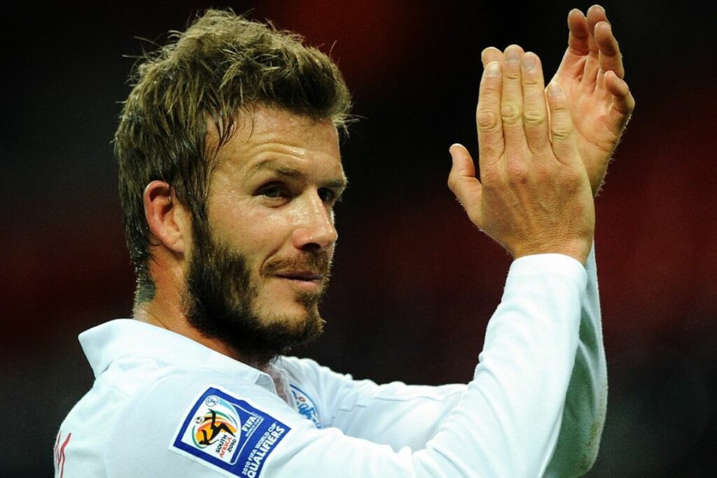 David Beckham recibió el título de caballero en el Reino Unido.