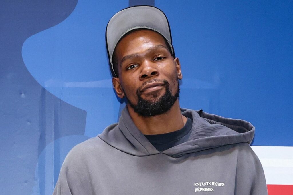 Kevin Durant es accionista minoritario del París Saint-Germain.