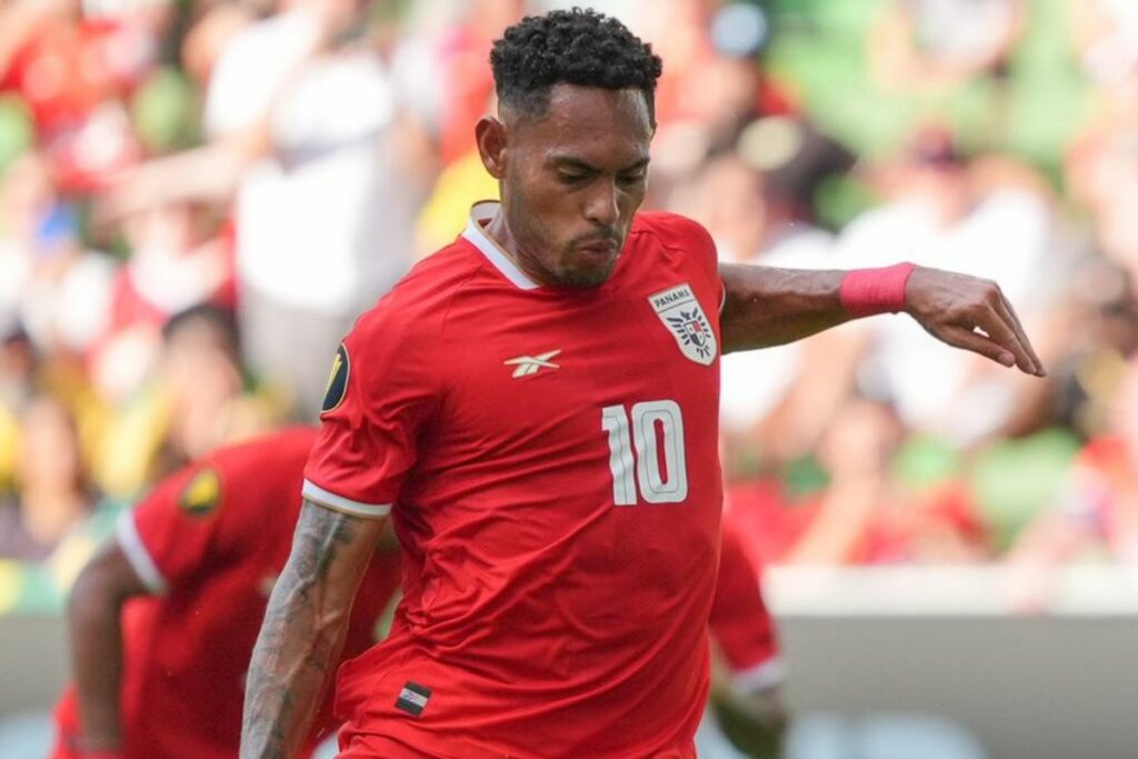 Ismael Díaz, delantero de Universidad Católica, brilla en la Copa Oro con Panamá.