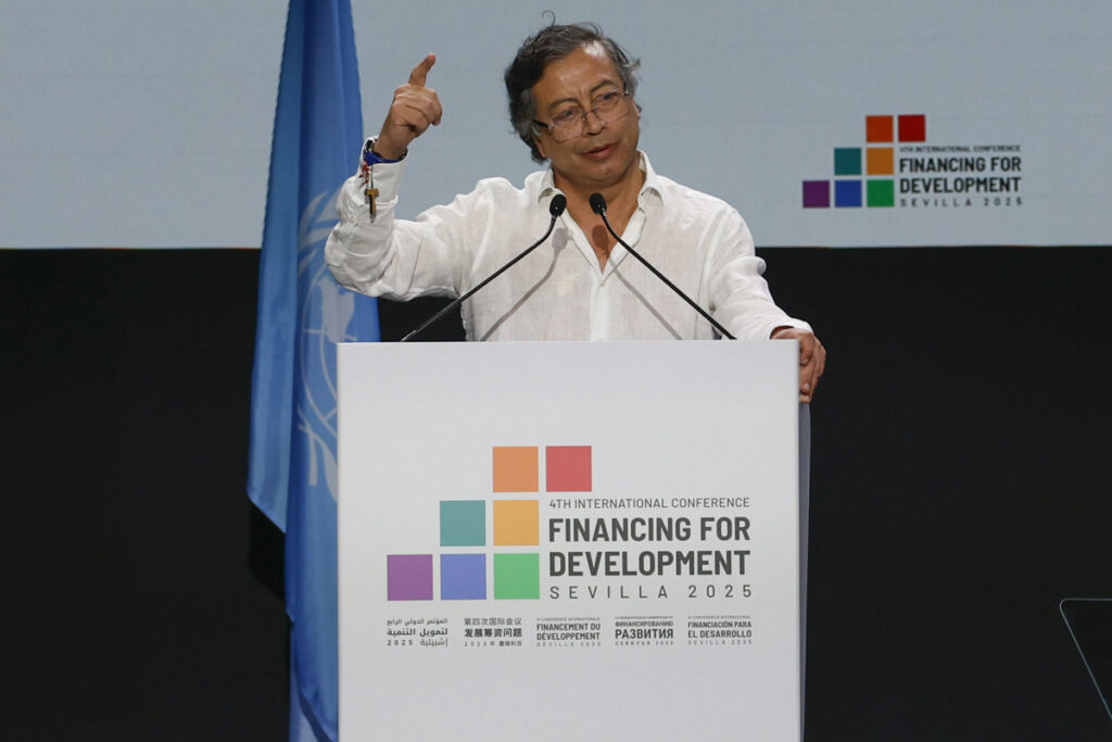 El presidente de Colombia, Gustavo Petro, interviene en el marco de la IV Conferencia Internacional de la ONU sobre Financiación para el Desarrollo.