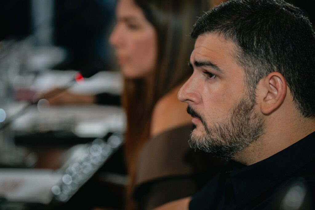 Aquiles Alvarez en una sesión del Concejo Cantonal.